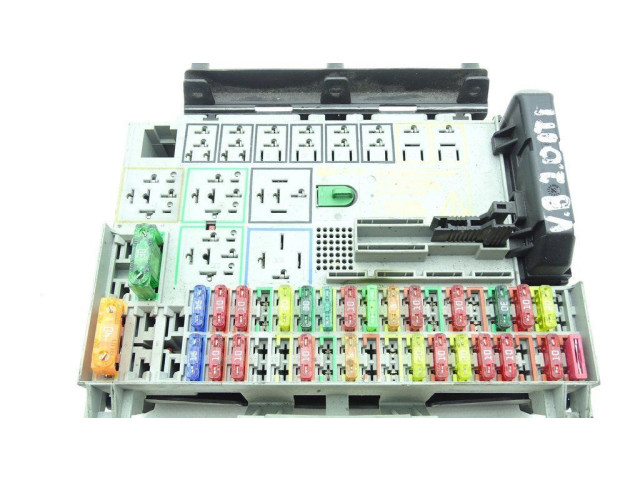 Pojistková skříňka 09152787 Opel Vectra B 1999