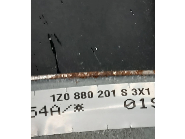 Подушка безопасности водителя 1Z0880201S Skoda Octavia Mk2 (1Z)