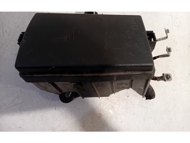 Блок предохранителей 5Q0937125A Volkswagen Golf VII