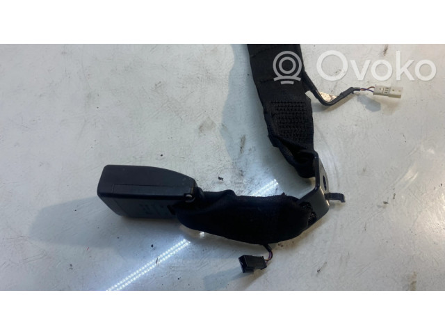 Средняя поясная пряжка ()