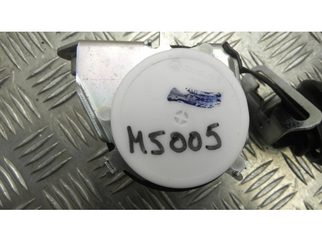 Передний ремень безопасности