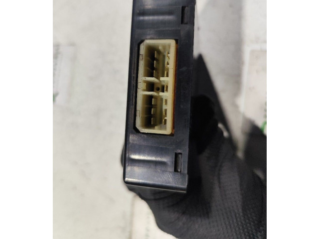 Řídící jednotka 27521-64360 Toyota Corolla E90 1990