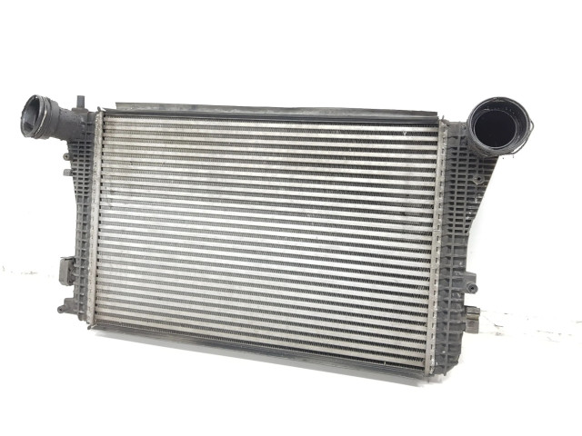 Интеркулер  1K0145803T, 1K0145803S   Volkswagen Golf Plus 