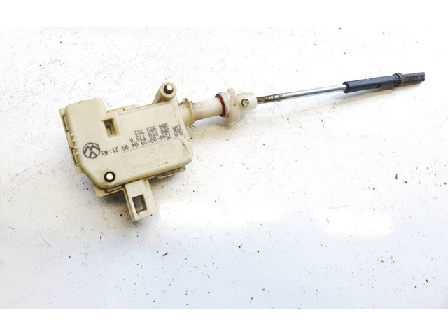 Двигатель центрально замка 3b0810773a, 3b0959782 Skoda Octavia Mk1 (1U)