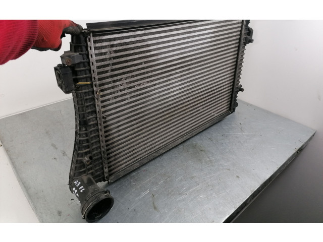 Интеркулер  1K0145803Q   Audi A3 S3 8P 1.9