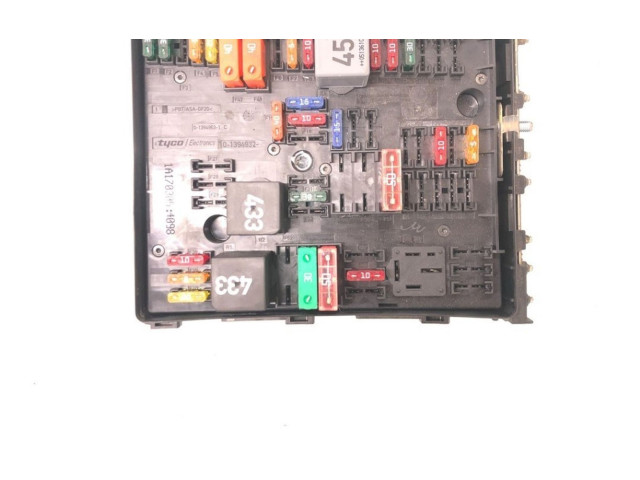   Pojistková skříňka 2K1937535G, 1K0937800K   Volkswagen Caddy 2005