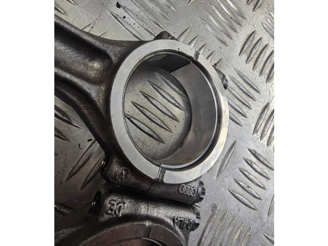 Поршень с шатуном 02604LA2 Volkswagen Golf VII