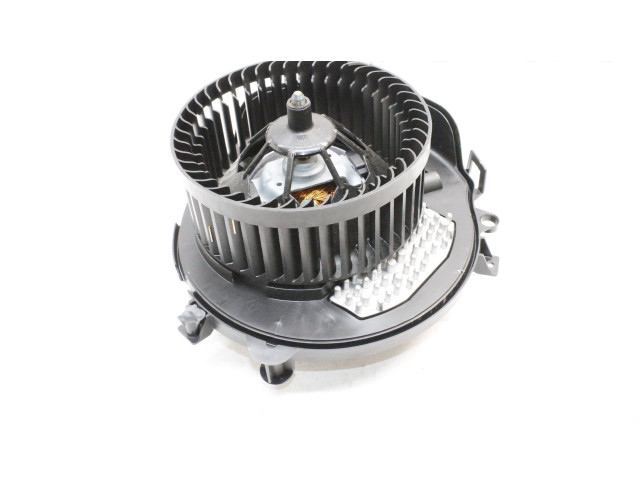 Вентилятор печки 5WC819015A, 5WA907521 Audi Q3 F3