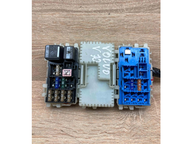 Блок предохранителей 6G9T14K131DA Volvo V70