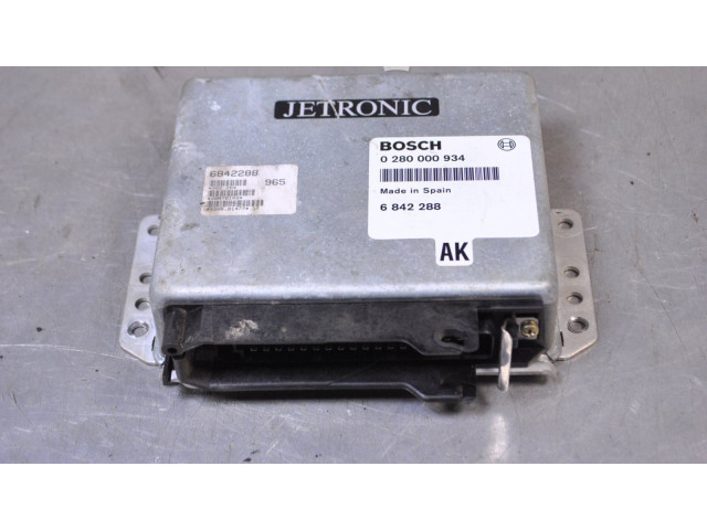 Блок управления впрыском 6842288   Volvo 940