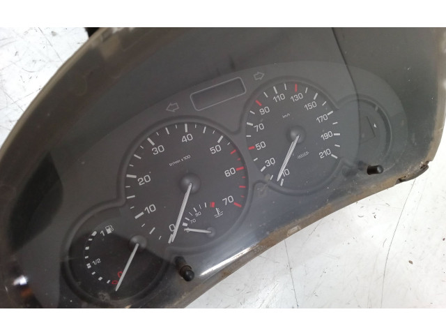 Přístrojová deska  Citroen Berlingo 2011   