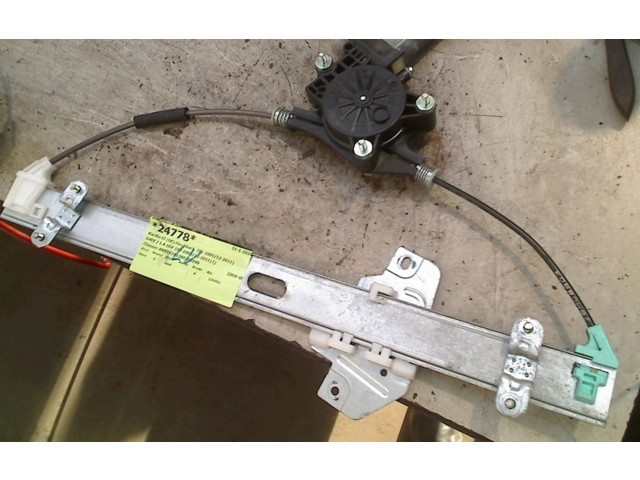 Zpětné zrcátko KIA Rio 2008