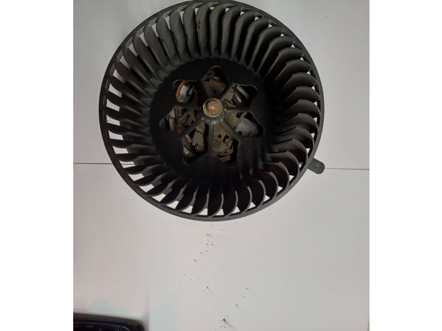 Вентилятор печки    3C1820015Q, 2468105384   Skoda Superb B6 (3T)