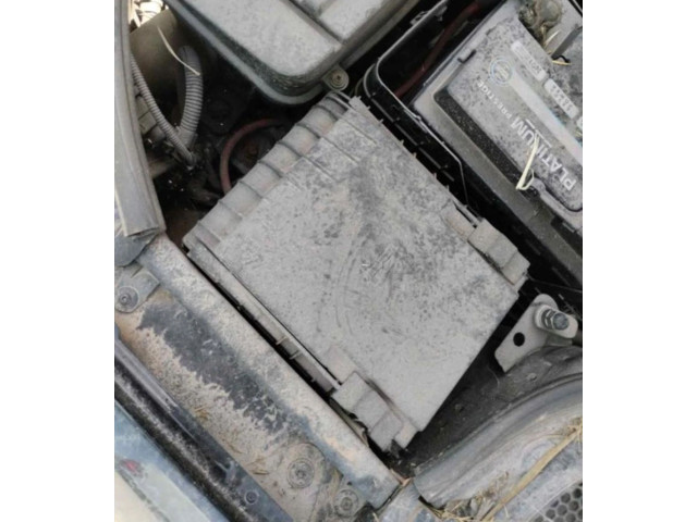 Блок предохранителей Audi A3 S3 A3 Sportback 8P