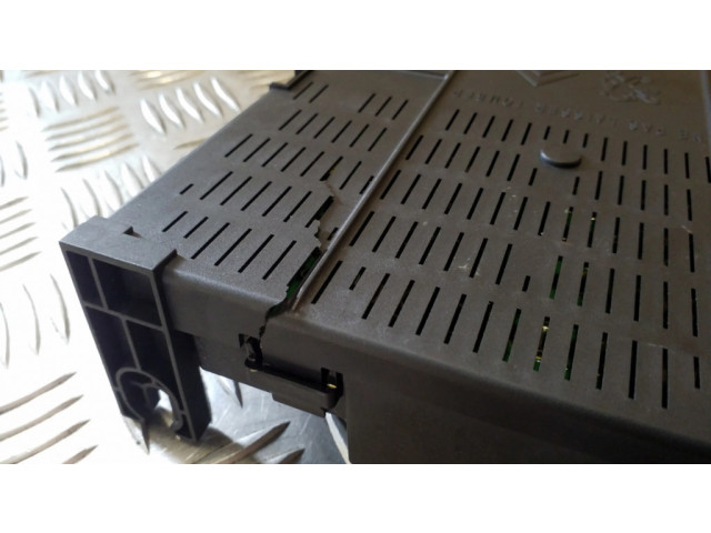 Блок предохранителей 216761594H Citroen C4 I