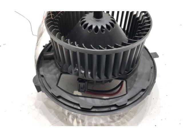 Вентилятор печки    5Q1819021B   Volkswagen Golf VII