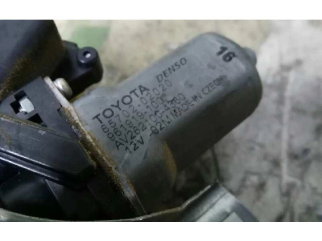 Vstřikovač 977555106, 0050018 Toyota Auris 150 1NDTV