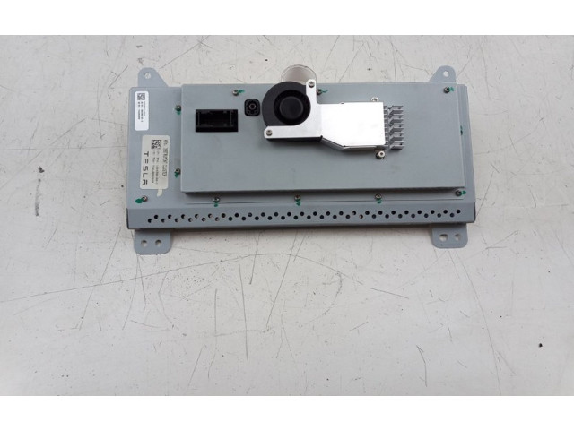 Přístrojová deska  Tesla Model S 2012 100478800C, 100478800C  