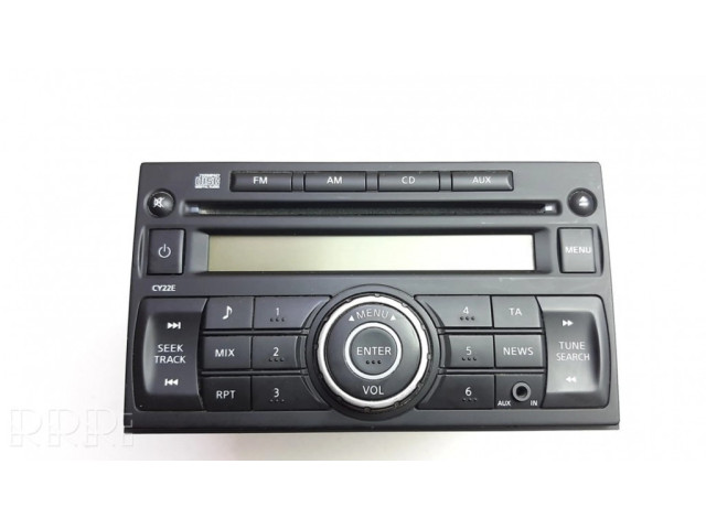 Радио/ проигрыватель CD/DVD / навигация