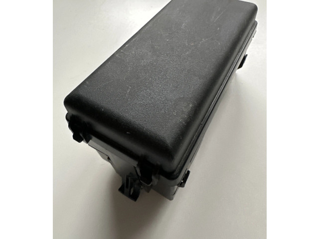 Блок предохранителей     Subaru Forester SK    