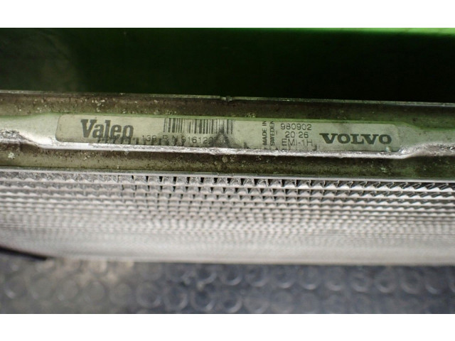 Радиатор интеркулера     Volvo S80   