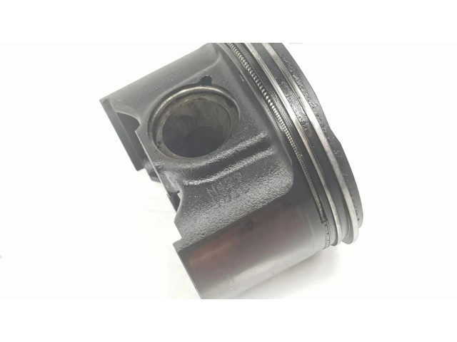 Píst A6540302900, 1151CB Mercedes-Benz GLC C253 pro naftový motor 2.0