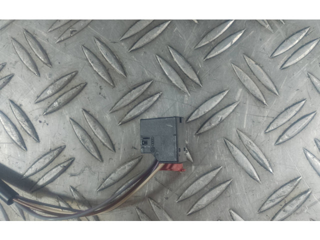 Zpětné zrcátko  Volkswagen Caddy 2005    