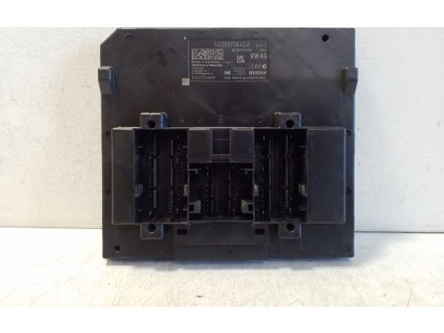 Блок комфорта 5Q0937084EA Audi A1