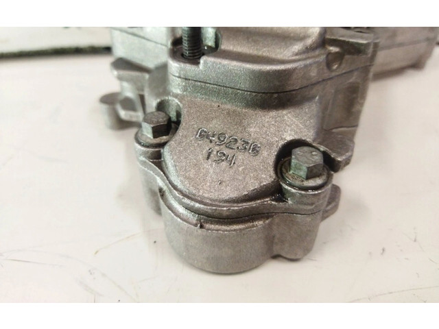 Масляный насос 049230194 Jeep Grand Cherokee