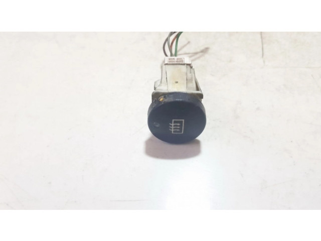 Включатель обогрева стекла с помощью электричества