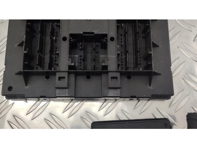 Комплект блоков управления 04L907309R, 5Q0937086AH   Volkswagen PASSAT B8