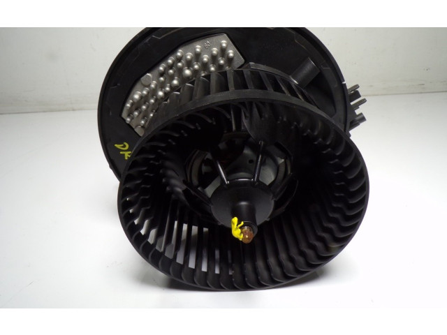 Вентилятор печки    3Q1819021C, 5WB819021A   Volkswagen Touran III