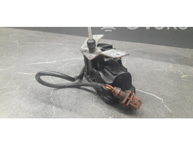 Моторчик дворников Volvo C70