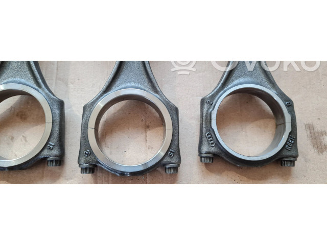  Поршень с шатуном CRE CREC 06EDC, 06E107065EE  Audi A6 C7  