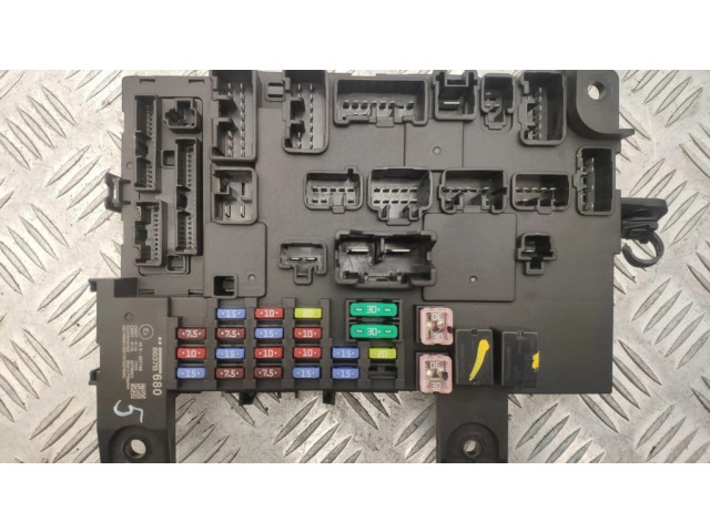 Блок предохранителей 8637B680 Mitsubishi Outlander