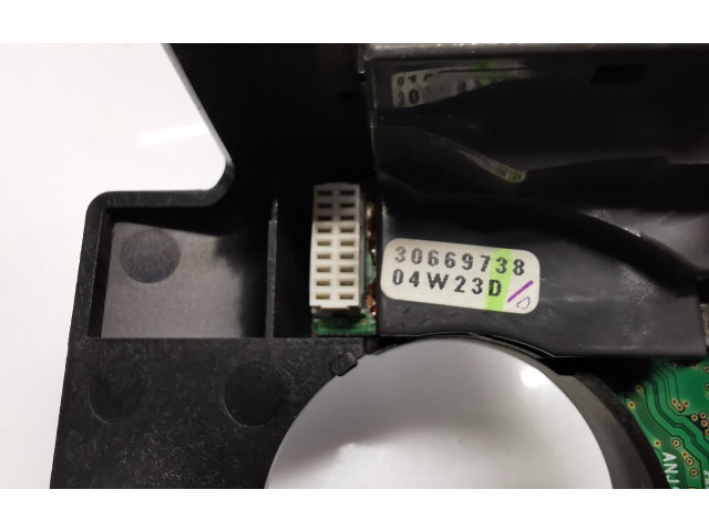 Ручка стеклоочистителей 30669757 Volvo V70