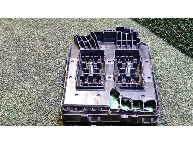 Блок предохранителей KK3T14D068JE   Ford Transit Custom    