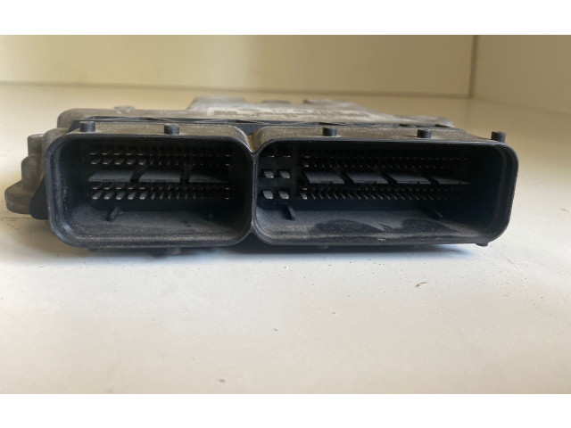 Řídící jednotka 03G906021LL, 1039S15976 Seat Leon (1P) 2008