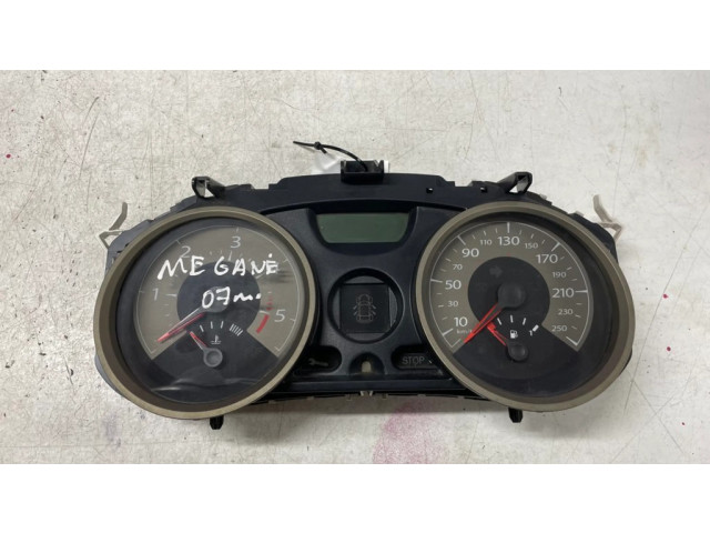 Přístrojová deska Renault Megane II 2007 35110519, 8200408787