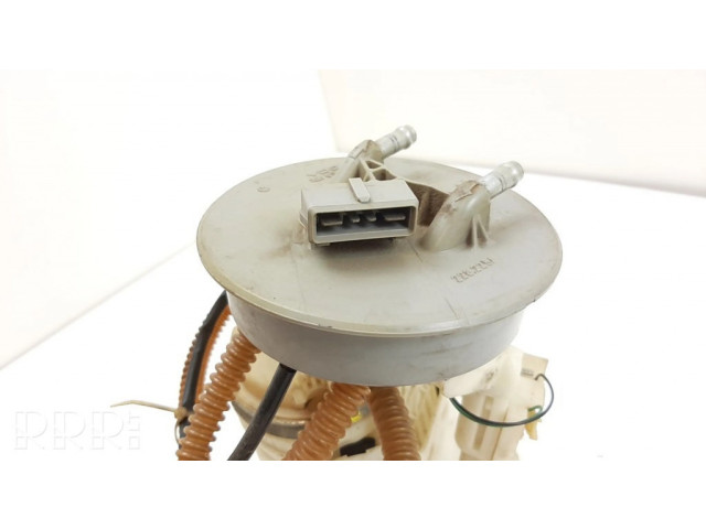 Насос топлива (в топливном баке)