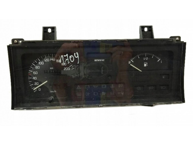 Панель приборов 7700841348   Renault Clio I       