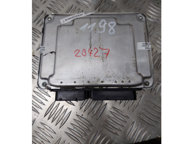 Блок управления двигателя 038906012M   Volkswagen Golf IV