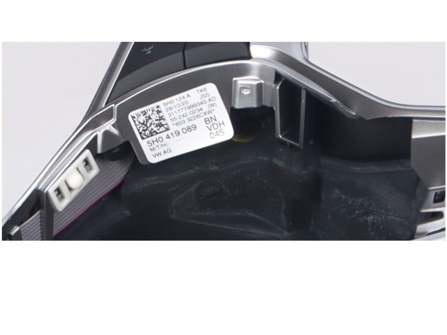 Руль Volkswagen Golf VIII 2019 - года 5H0419089BN