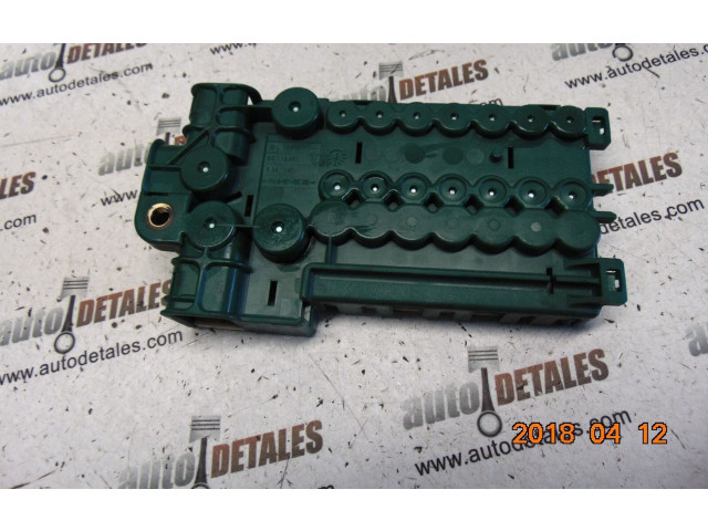 Pojistková skříňka 8387543 BMW 5 E39 2001