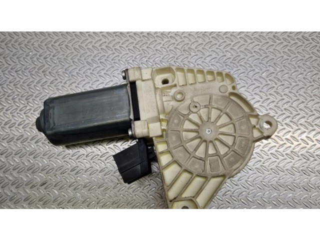 Передний двигатель механизма для подъема окон