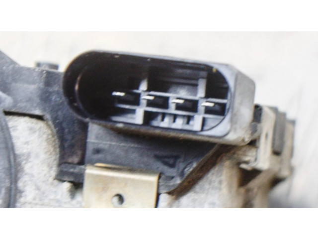 Моторчик дворников 0390248152, 1137328881    Ford Focus