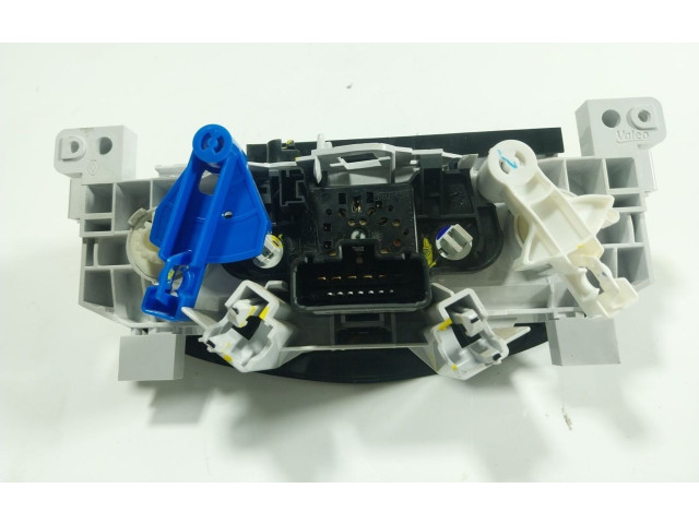 Модуль блока управления кондиционером 275105810R, D170518   Dacia Duster II