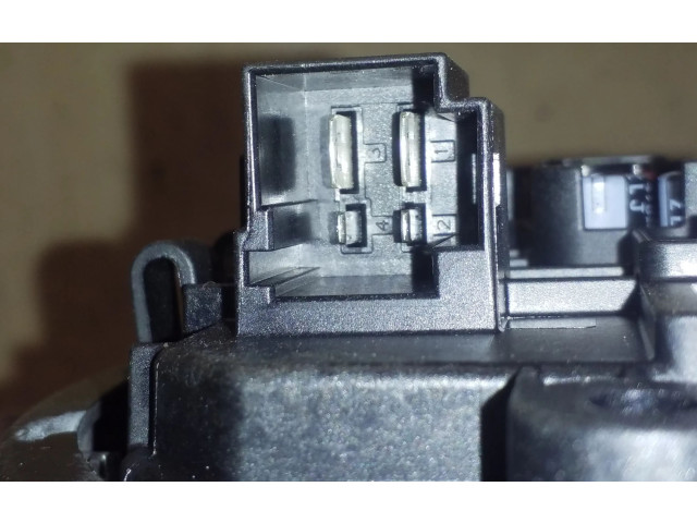 Вентилятор печки    0130309506, DG577008   Volvo XC90