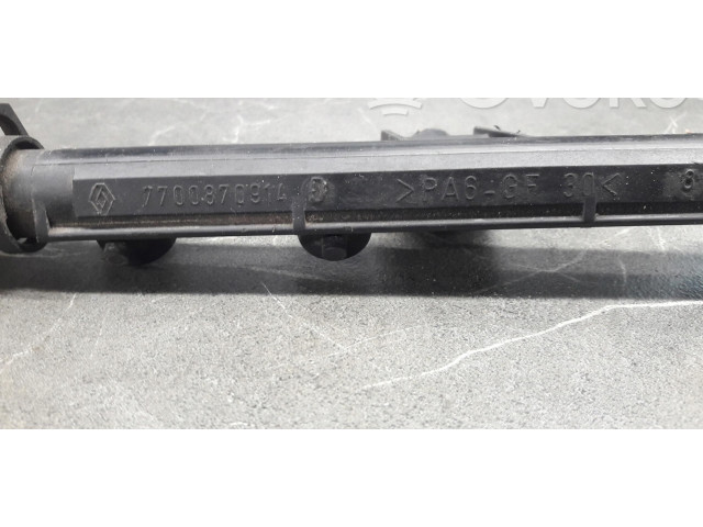 Топливная рампа Renault Clio II