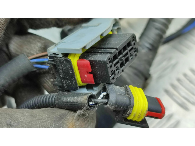 Блок предохранителей     Fiat 500L    